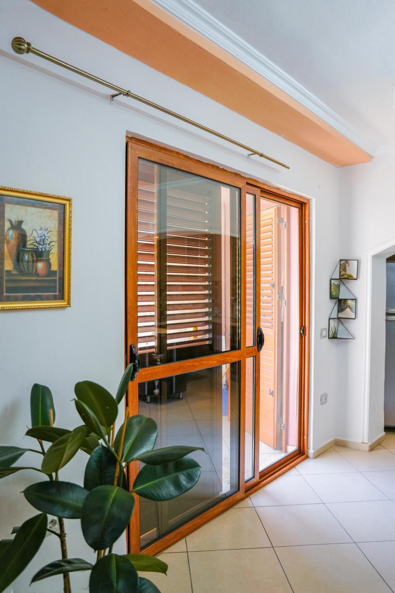 Tirana Centre Lions Gate 1 Apartment Eksteriør billede